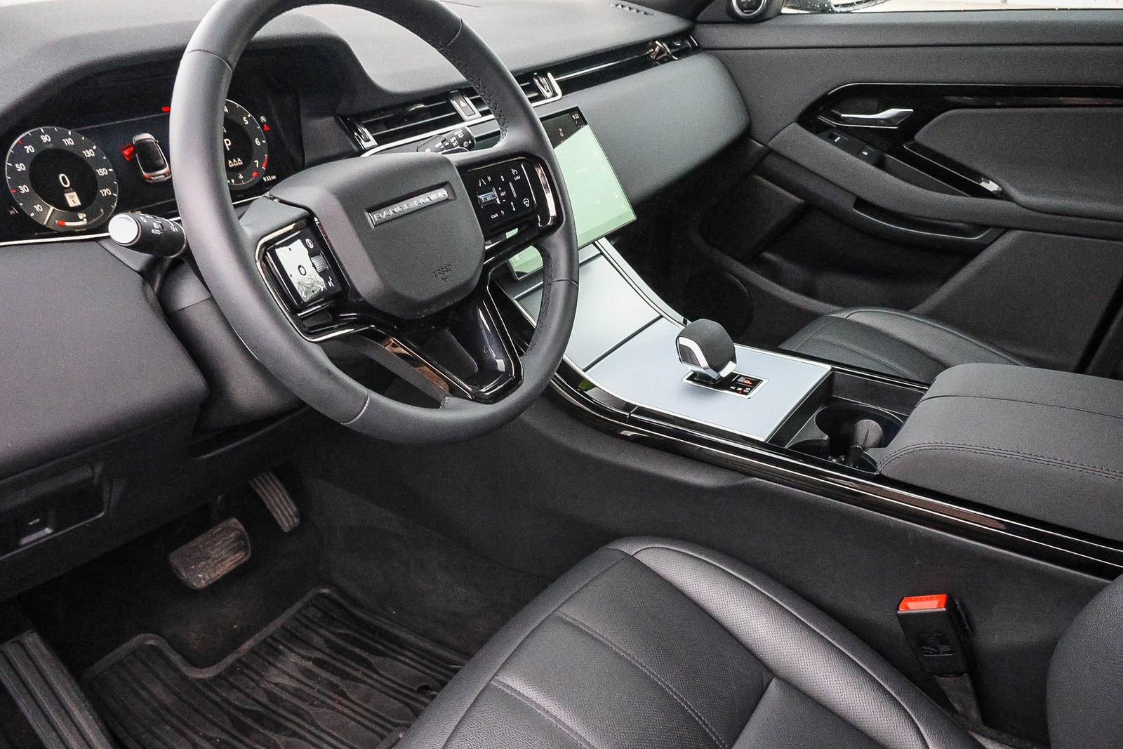 Used 2025 Land Rover Range Rover Evoque S image 28