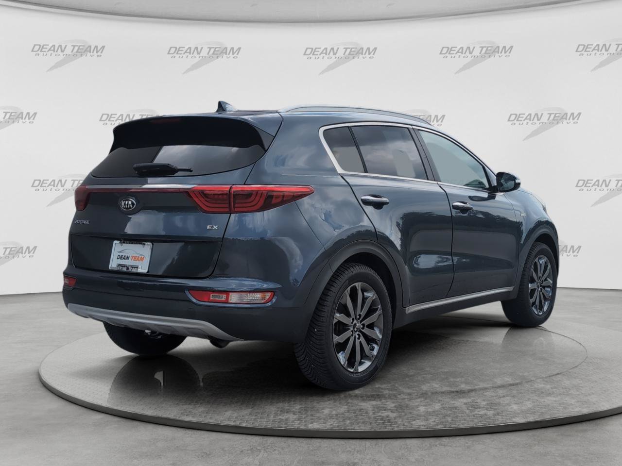 Used 2018 Kia Sportage EX w/ EX Sport Appearance Package AWD/4WD image 8