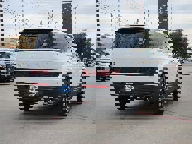 New 2026 Hyundai Santa Fe SE image 4