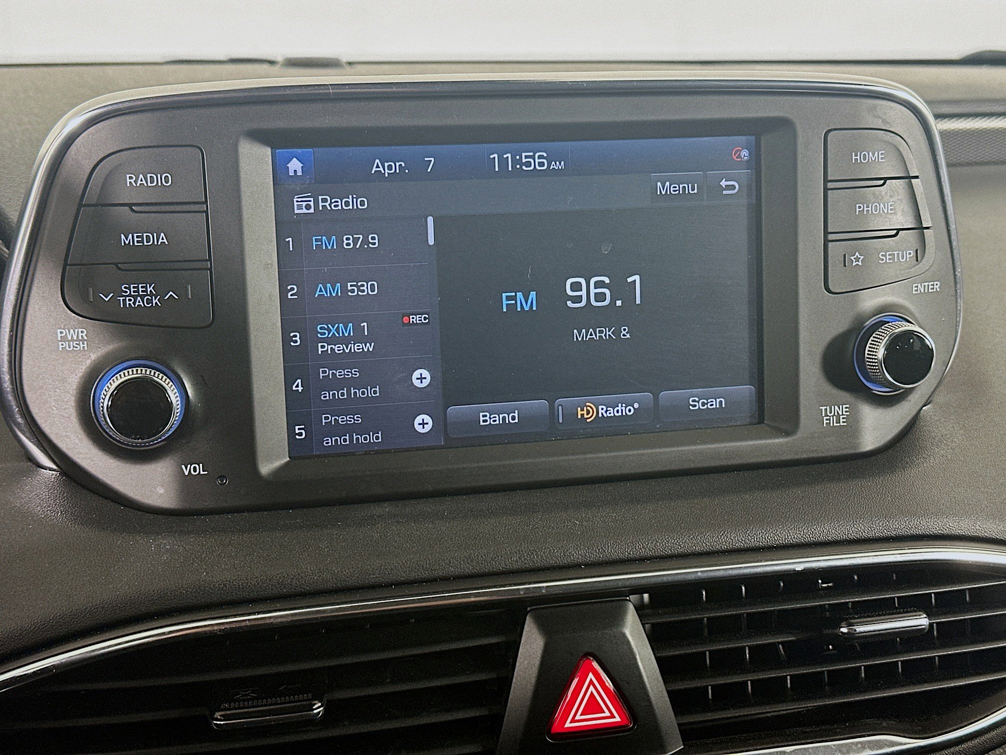 Used 2020 Hyundai Santa Fe SEL w/ Convenience Package FWD image 21