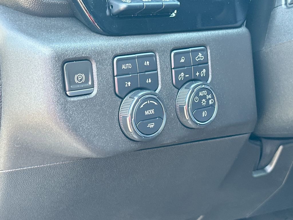 Certified 2024 Chevrolet Silverado 2500 LTZ w/ LTZ Plus Package image 11