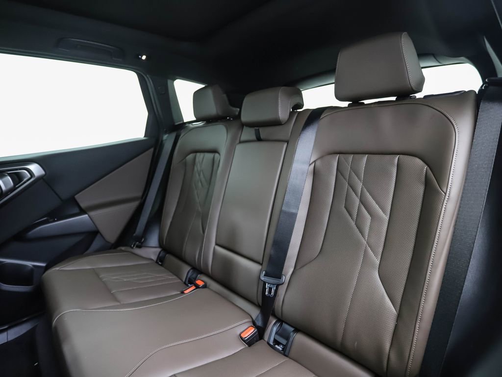 Used 2026 BMW X3 xDrive30 w/ Convenience Package image 23