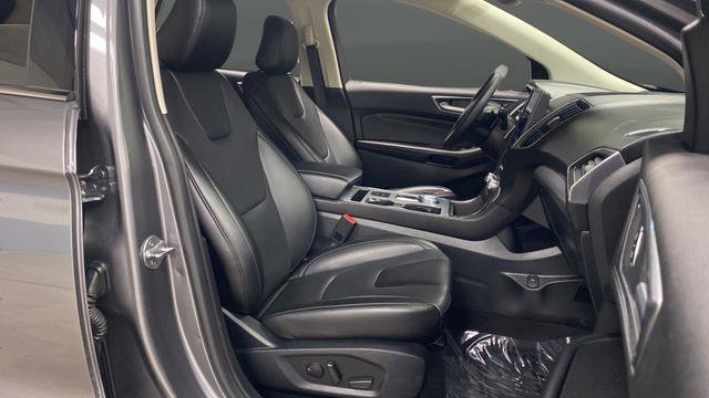 Used 2021 Ford Edge Titanium w/ Class II Trailer Tow Package image 23