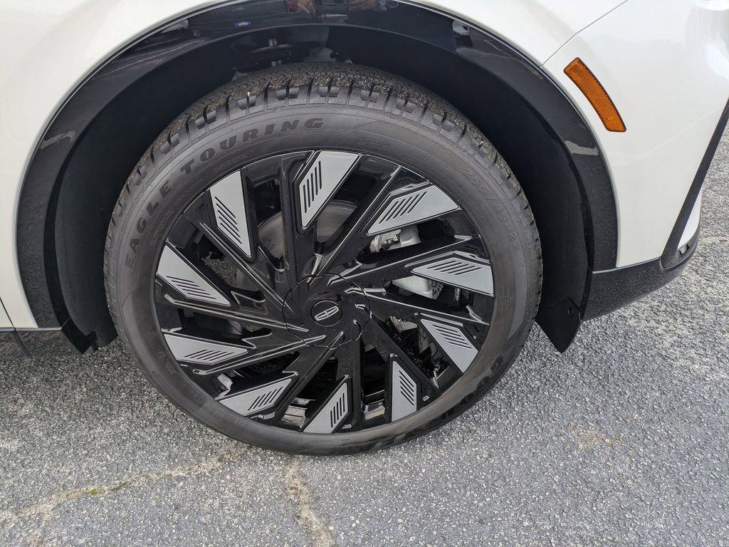 New 2026 Lincoln Nautilus Reserve AWD/4WD image 11