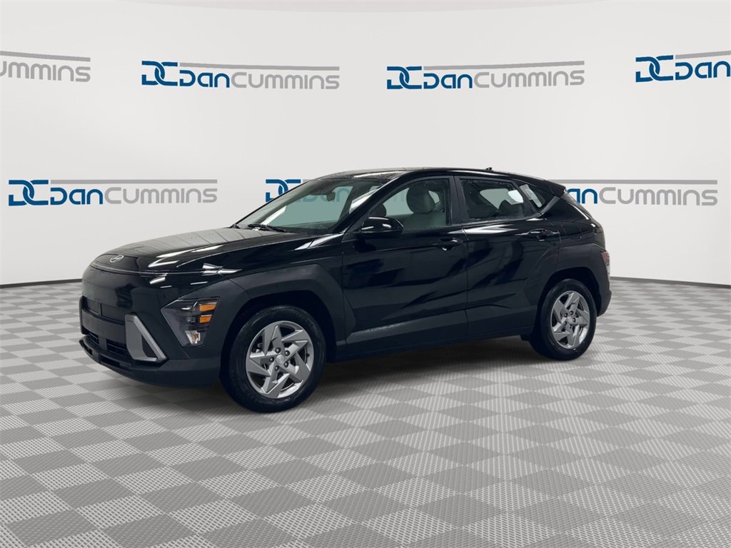 Used 2024 Hyundai Kona SE image 4