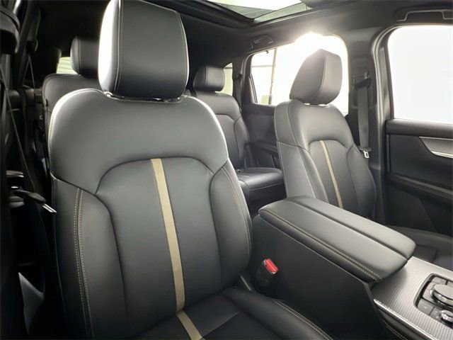 Used 2025 MAZDA CX-70 3.3 Turbo S w/ Premium Package image 25