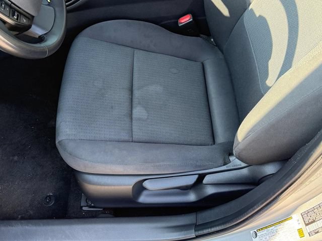 Used 2023 Toyota Prius LE FWD image 20