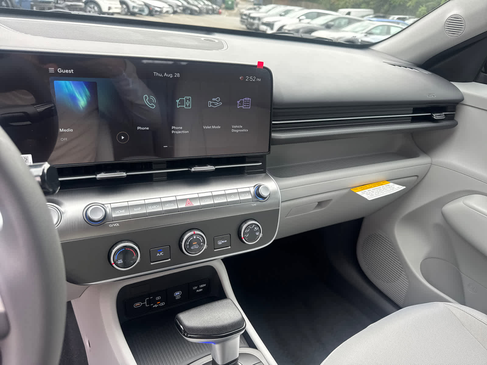 New 2026 Hyundai Kona SE image 15