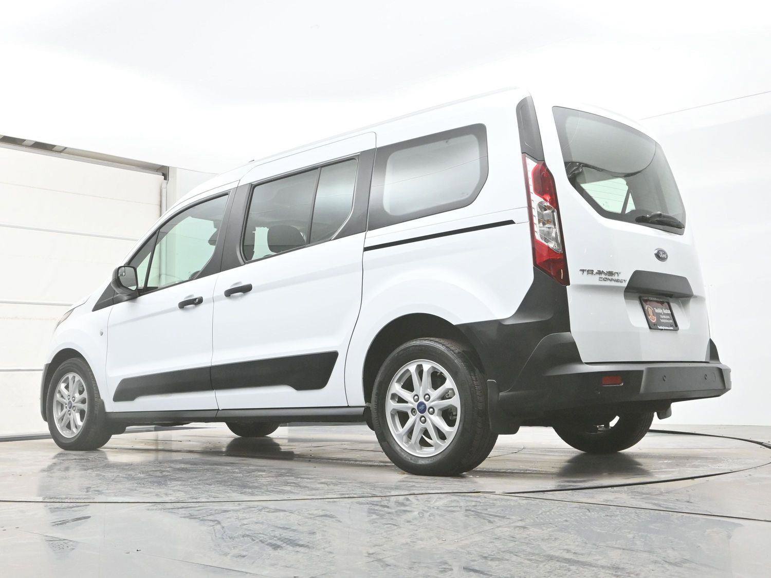 Used 2022 Ford Transit Connect XL image 33