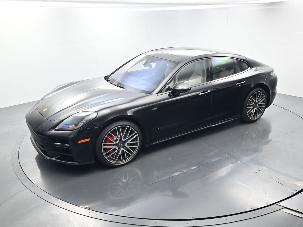 Certified 2026 Porsche Panamera GTS image 33
