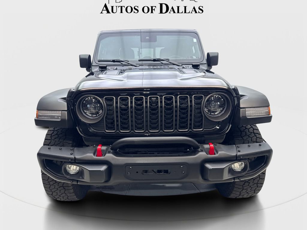 Used 2024 Jeep Gladiator Rubicon w/ Technology Group AWD/4WD image 3