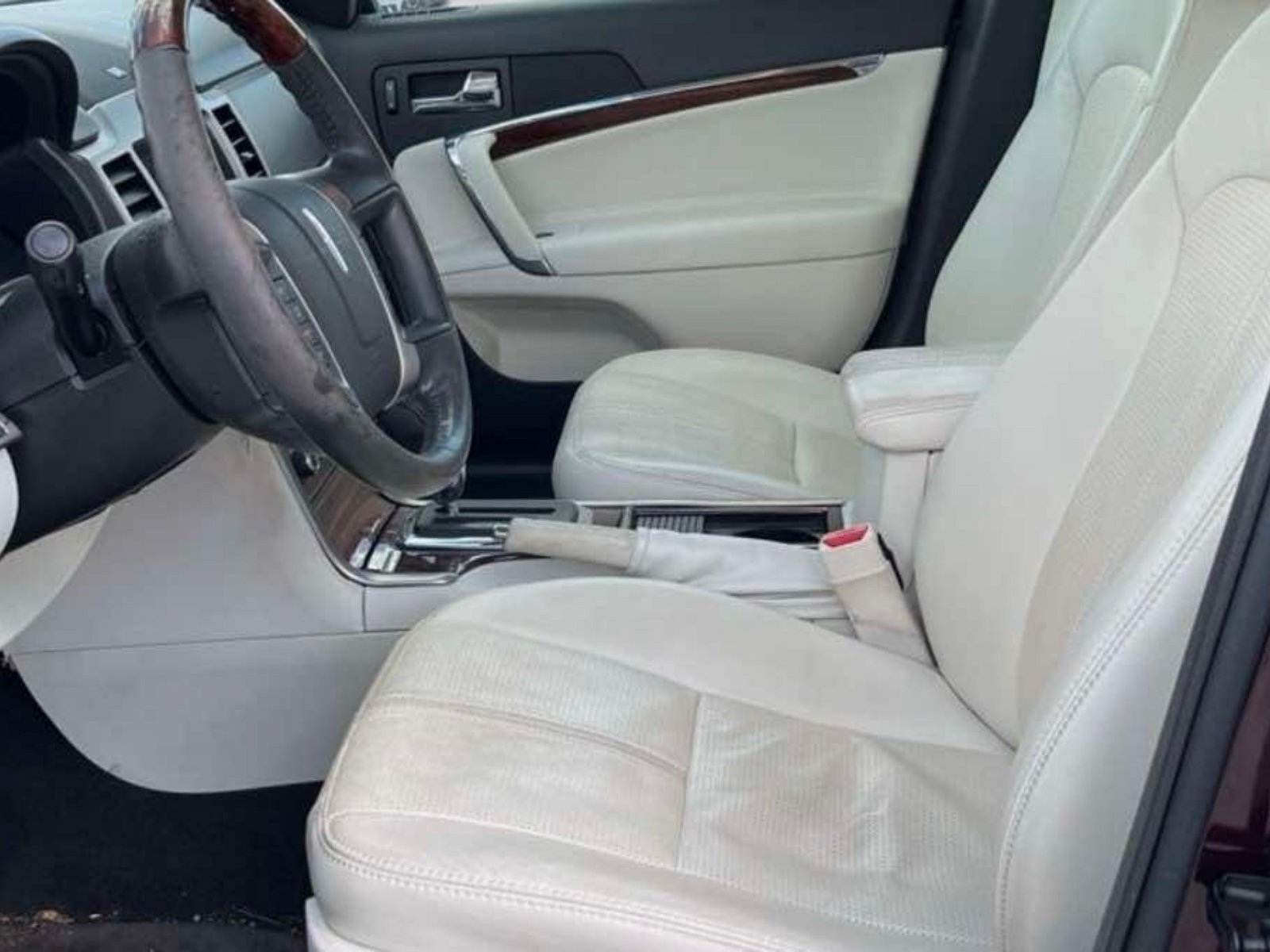 Used 2011 Lincoln MKZ Hybrid w/ 201A Rapid Spec Order Code FWD image 4