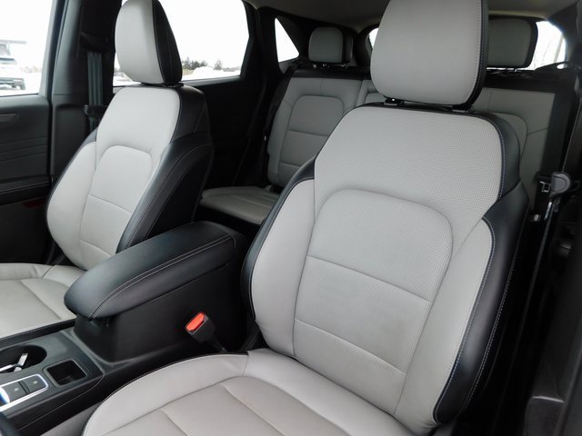 Used 2023 Ford Escape Platinum image 15