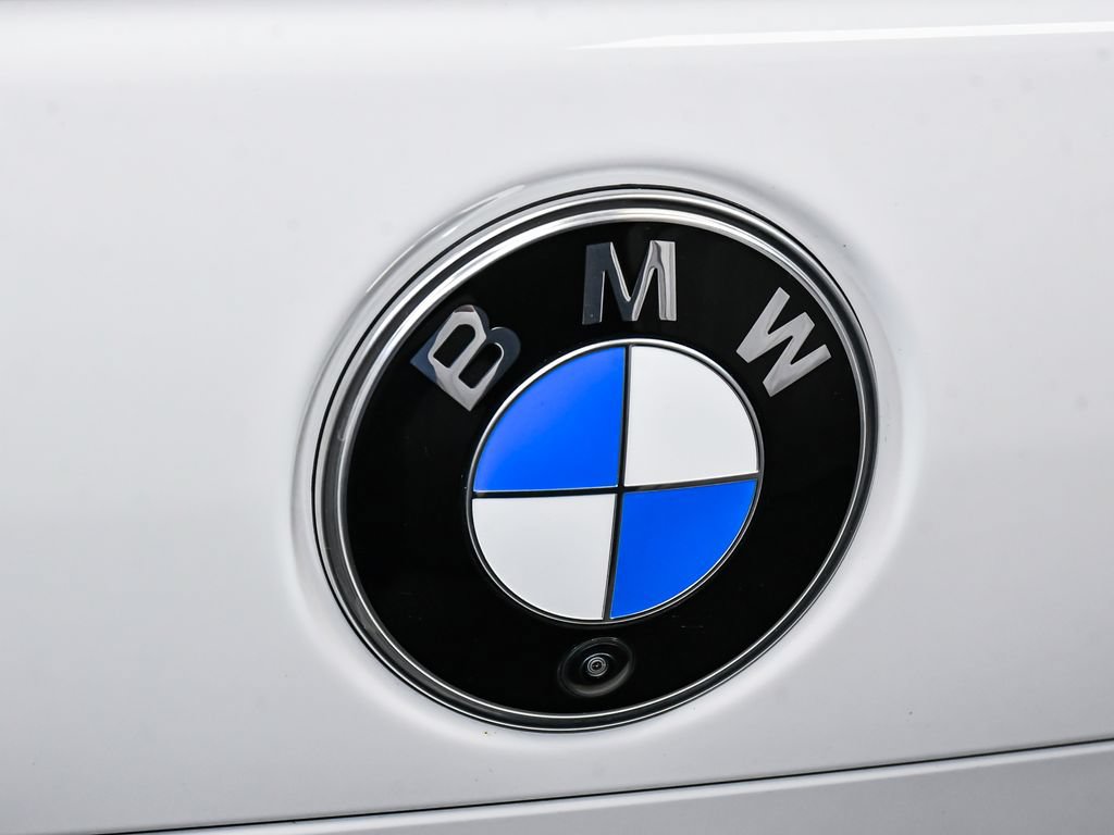 Used 2026 BMW 740i xDrive AWD/4WD image 97