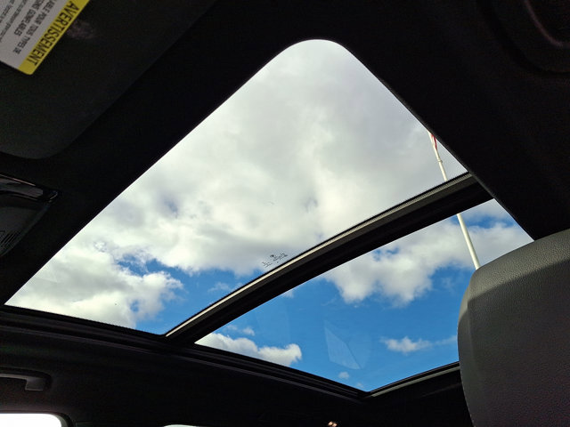 Certified 2022 BMW X5 xDrive40i w/ M Sport Package image 15