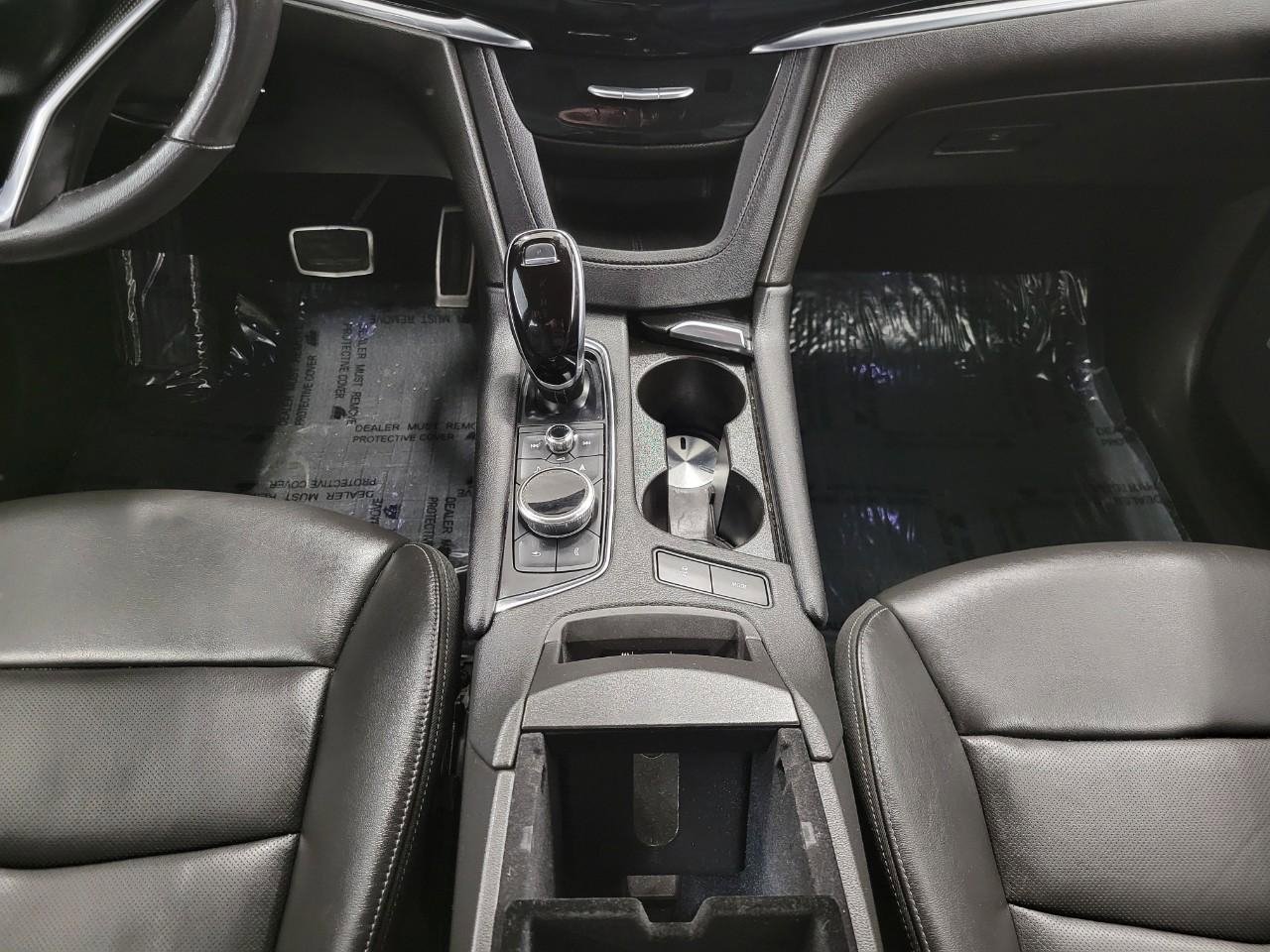 Certified 2022 Cadillac XT6 Sport w/ Technology Package image 18