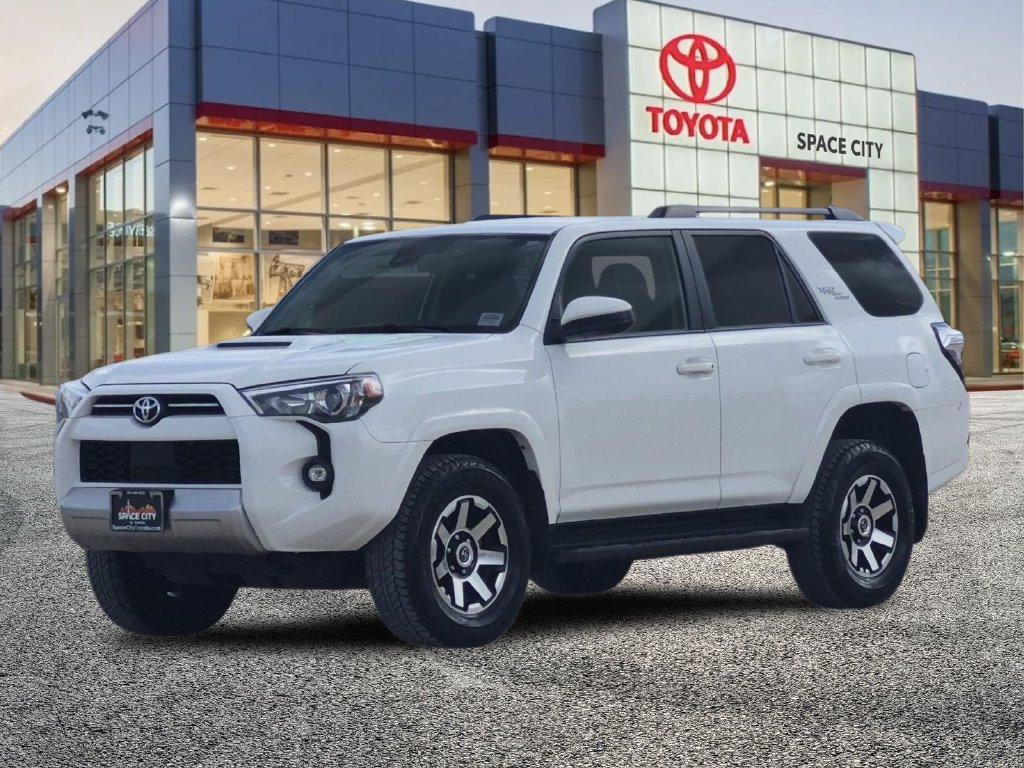 Certified 2024 Toyota 4Runner TRD Off-Road AWD/4WD image 2