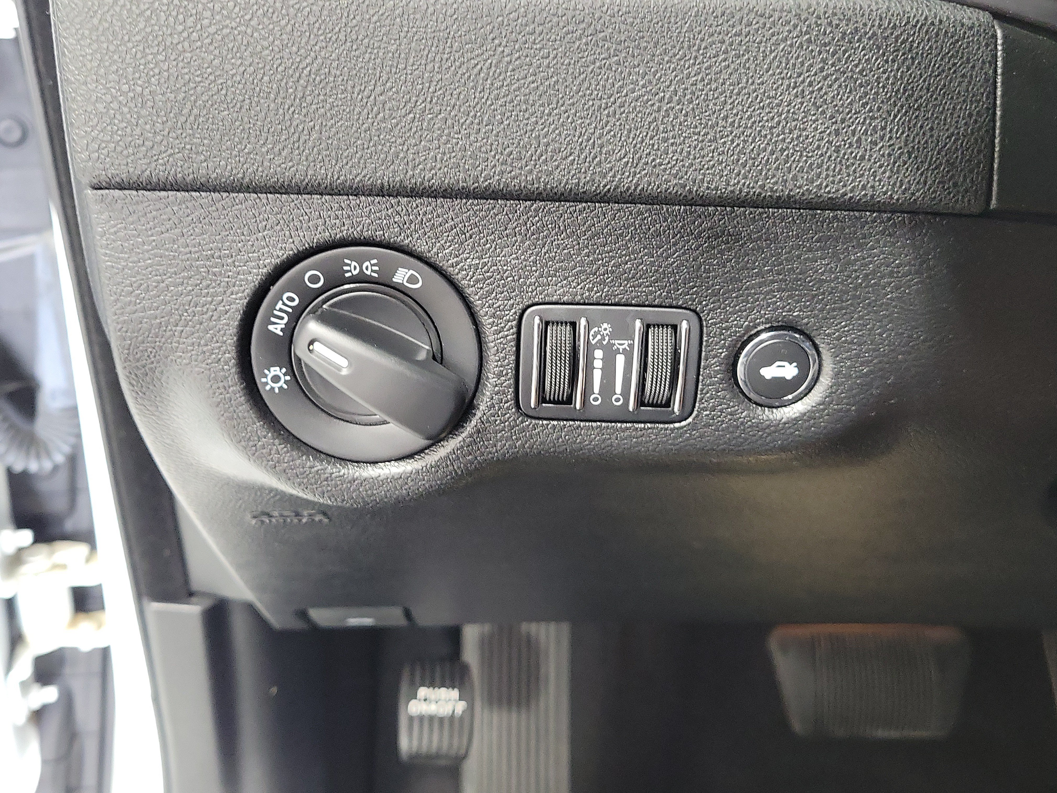 Used 2023 Dodge Charger SXT RWD image 20