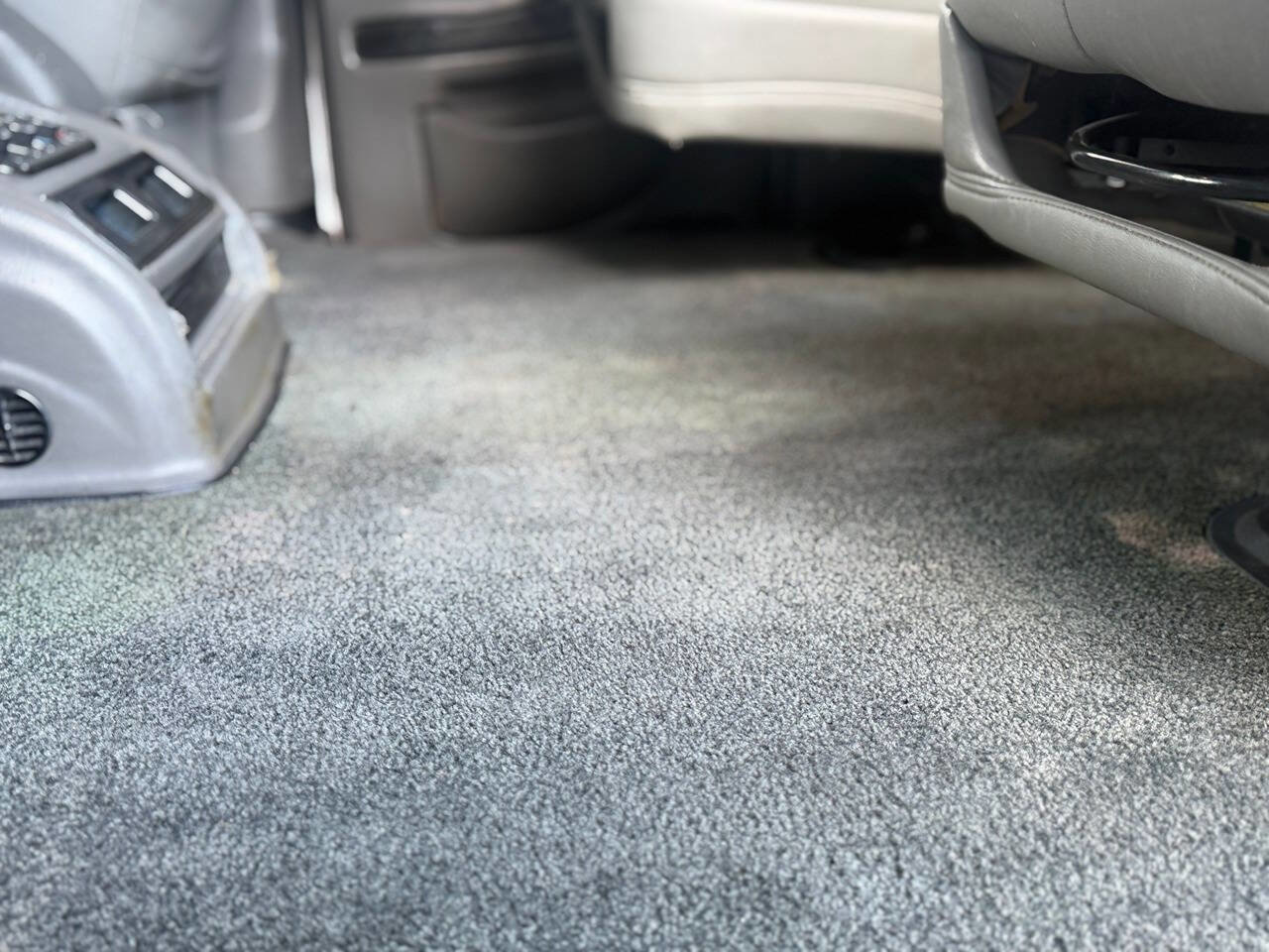 Used 2013 GMC Savana 1500 image 25