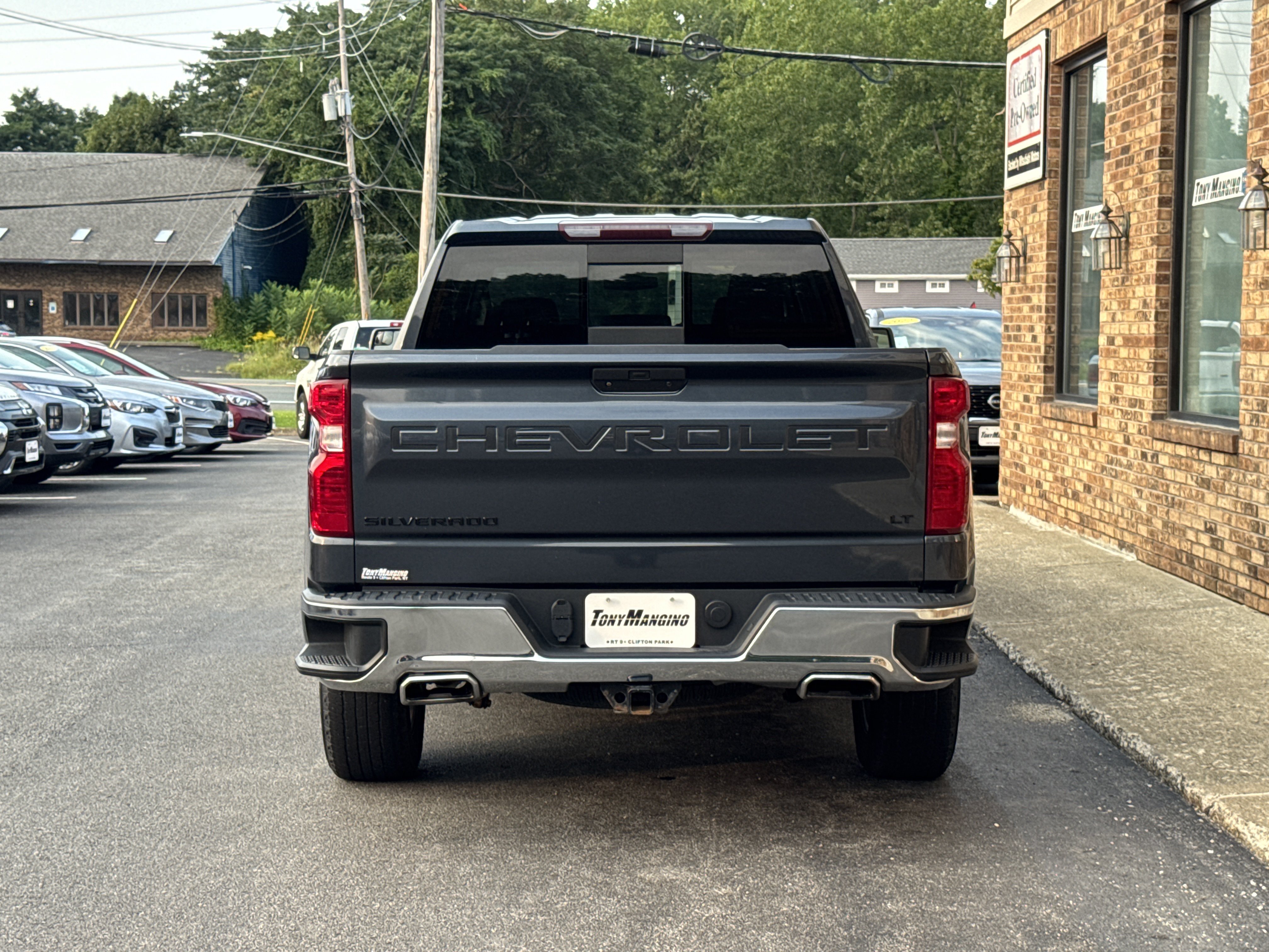Used 2021 Chevrolet Silverado 1500 LT w/ Z71 Off-Road Package AWD/4WD image 4