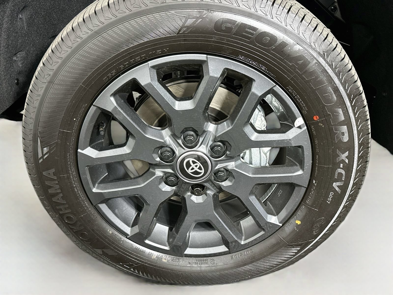 New 2026 Toyota Tundra Platinum AWD/4WD image 32