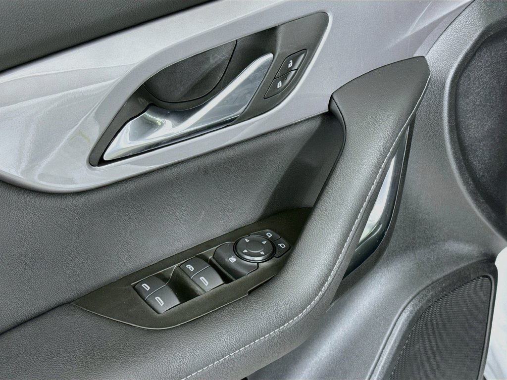New 2026 Chevrolet Blazer LT w/ Convenience Package FWD image 19