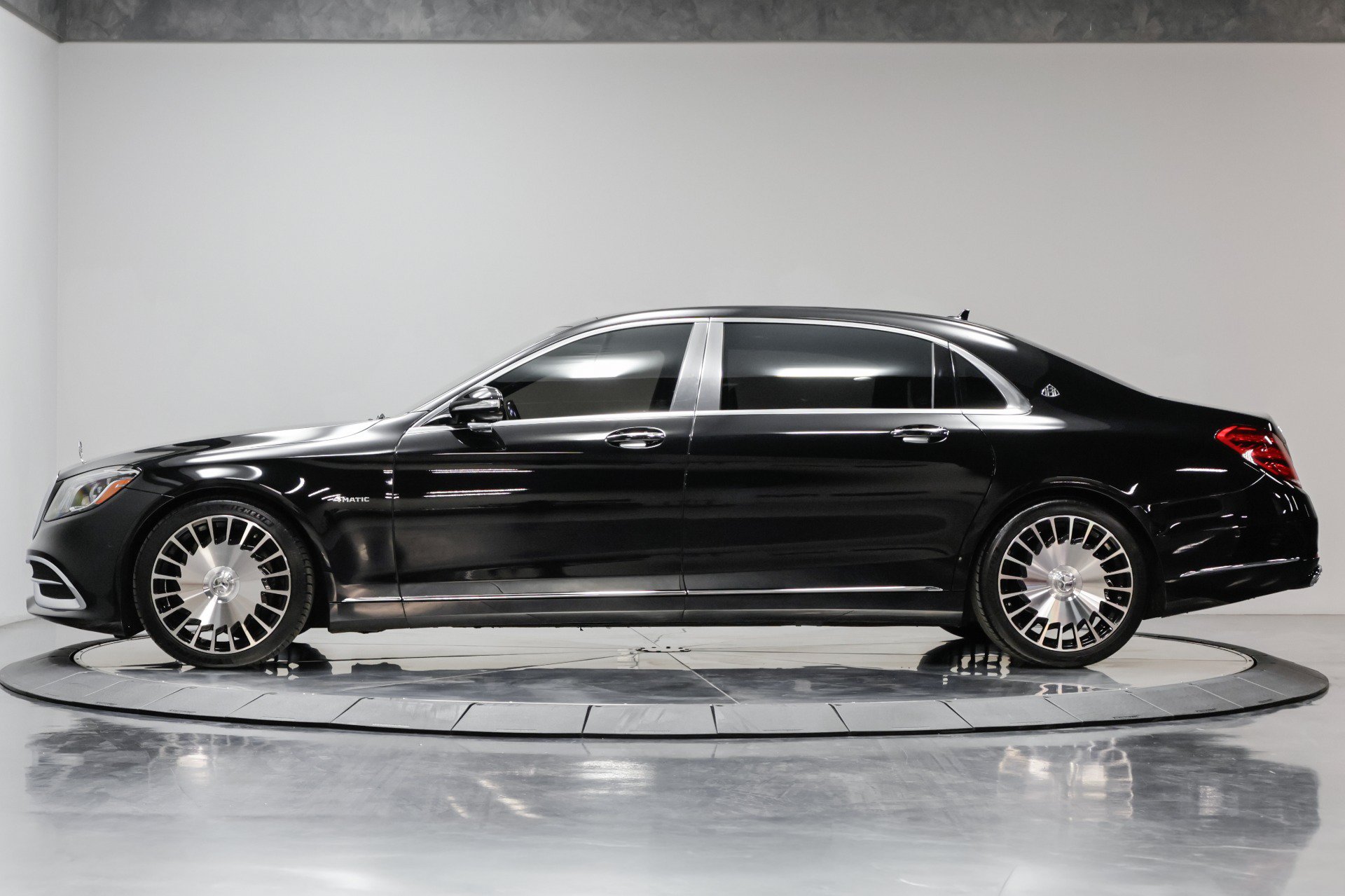 Used 2019 Mercedes-Benz Maybach S 560 4MATIC image 21