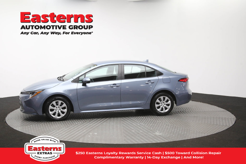 Used 2026 Toyota Corolla LE FWD image 61