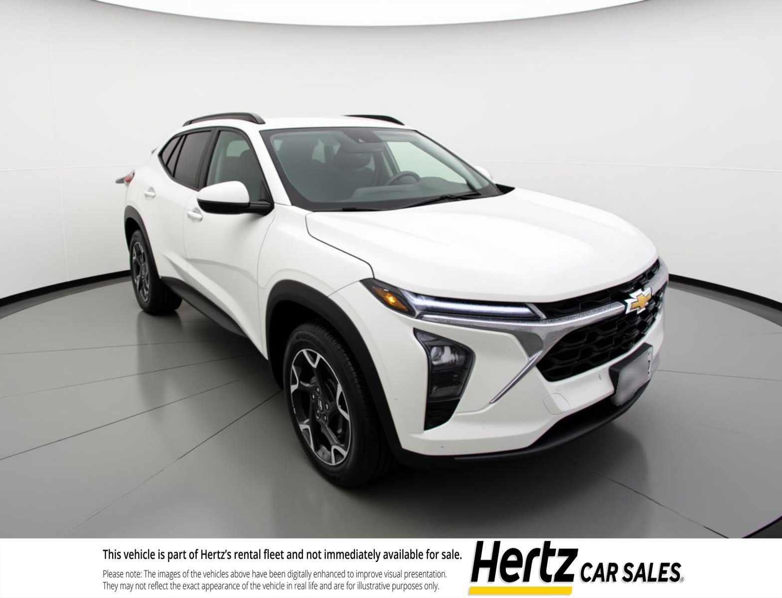 Used 2025 Chevrolet Trax LT image 1