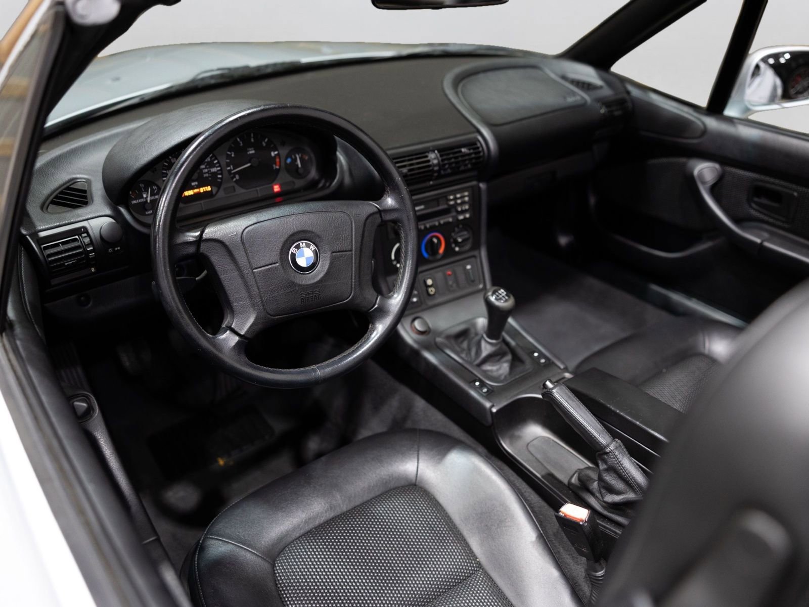 Used 1997 BMW Z3 1.9 RWD image 6