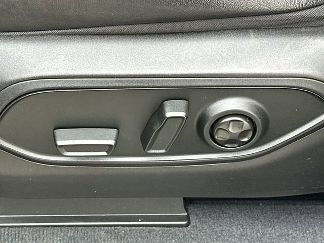 Used 2024 Jeep Grand Cherokee L Laredo image 39