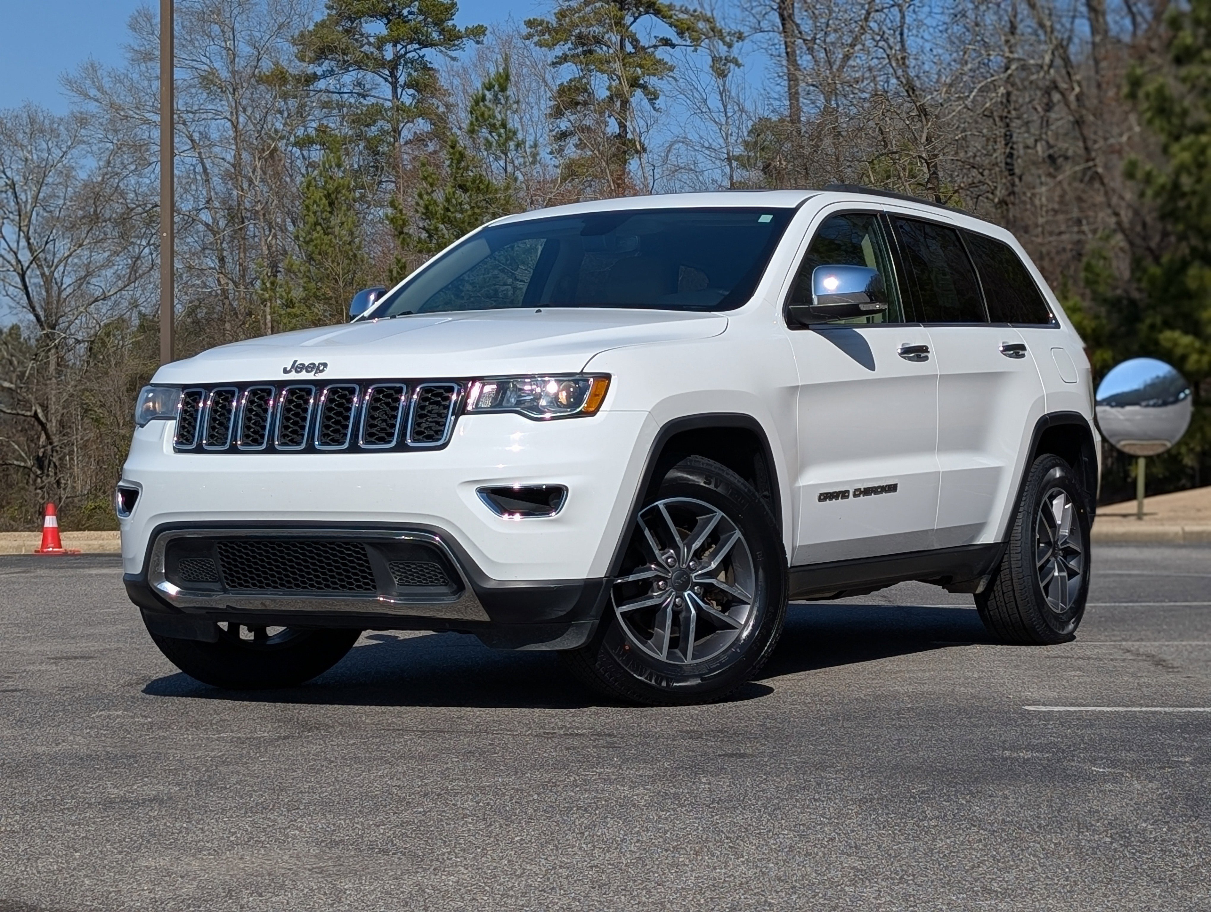 Used 2020 Jeep Grand Cherokee Limited image 4