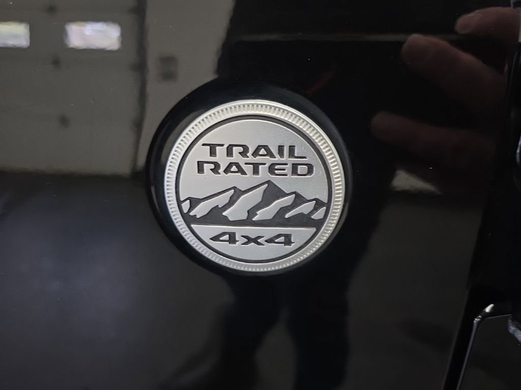 Used 2019 Jeep Wrangler Sport AWD/4WD image 17