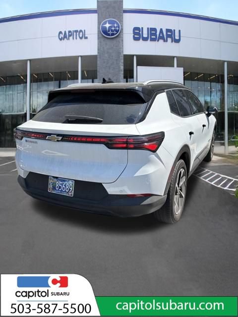 Used 2026 Chevrolet Equinox EV LT FWD image 9