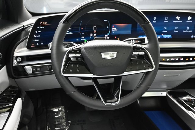 Used 2024 Cadillac Lyriq Sport AWD/4WD image 17