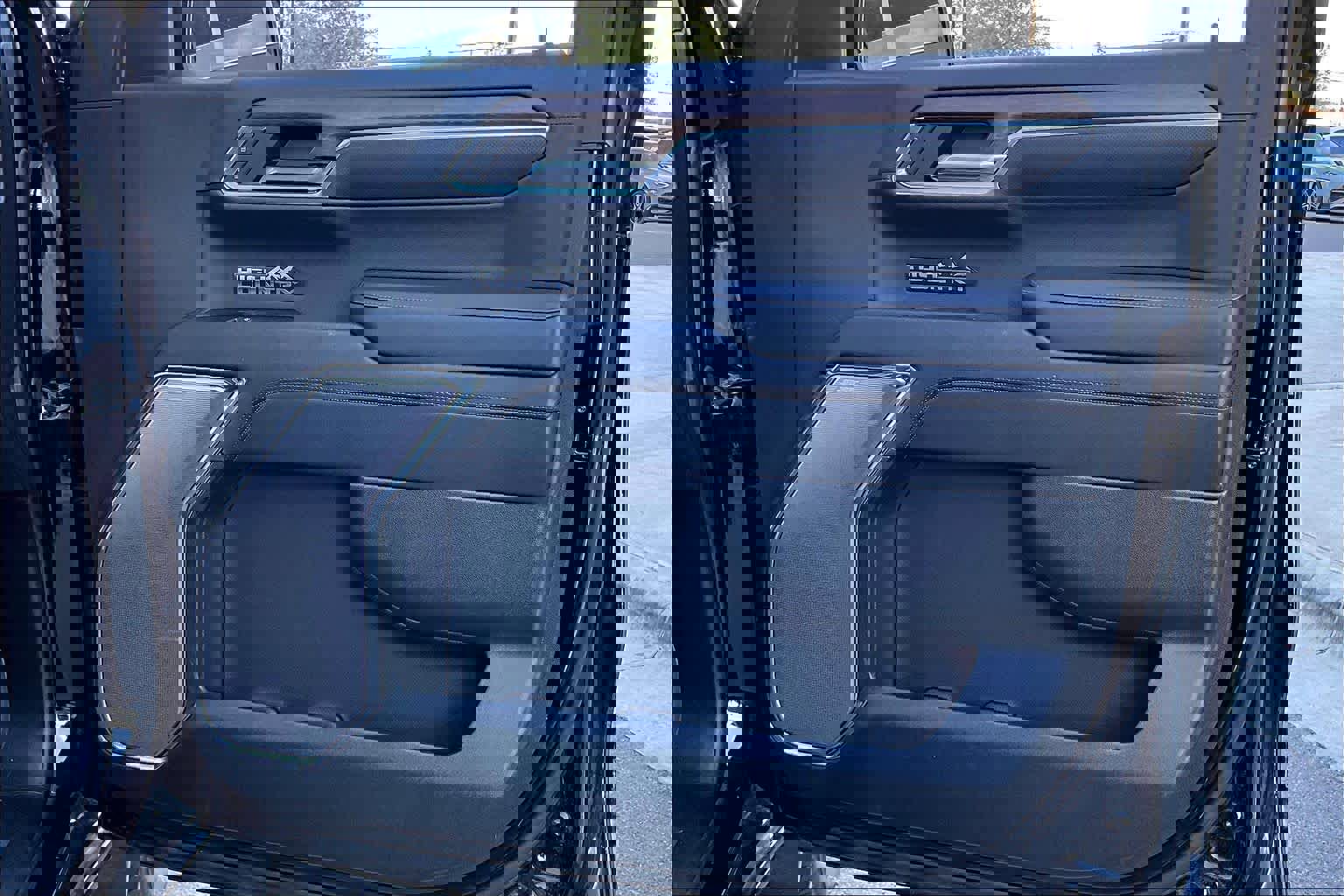 Used 2024 Chevrolet Silverado 1500 High Country w/ High Country Premium Package image 26