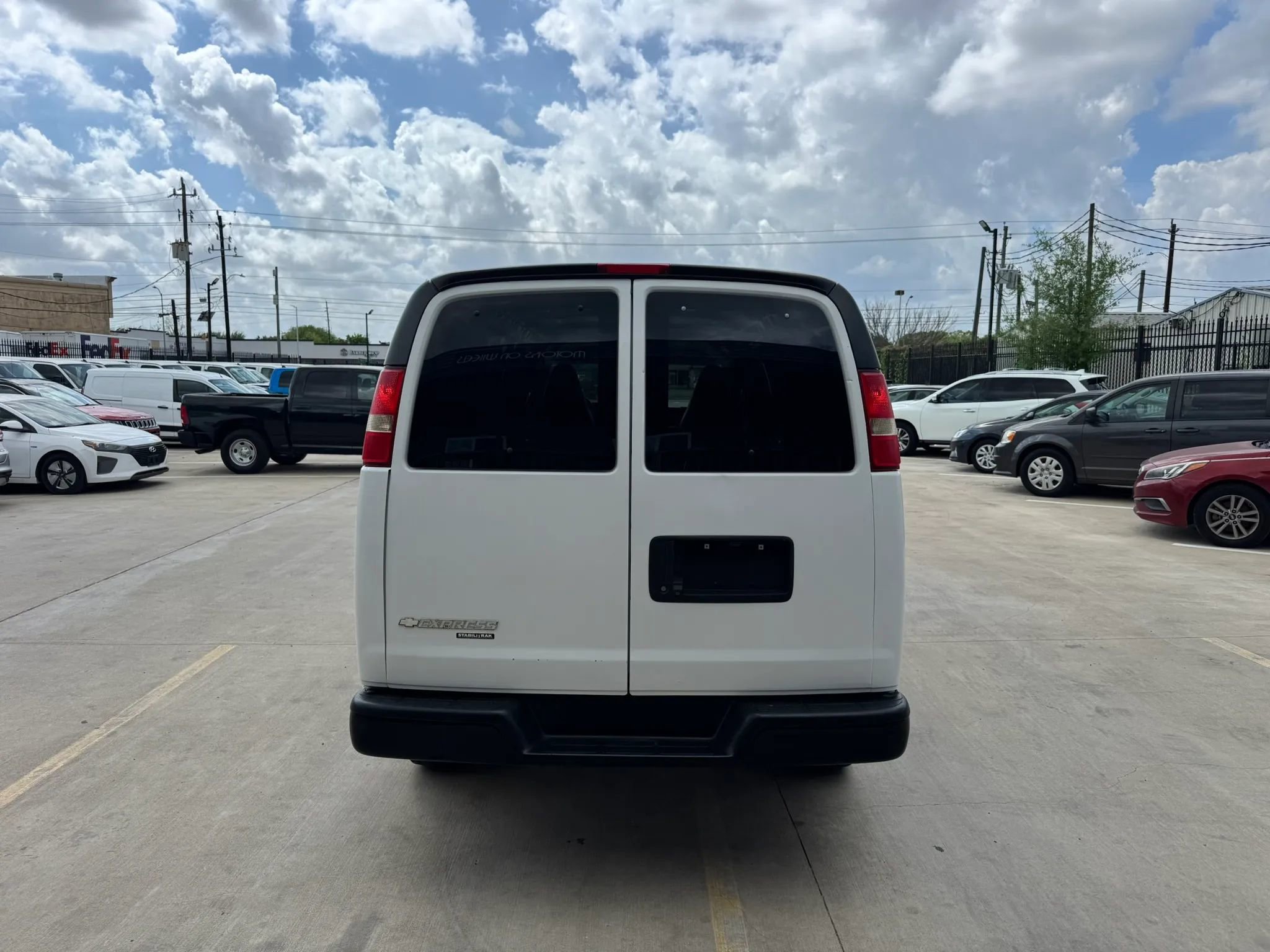 Used 2016 Chevrolet Express 3500 Extended image 6