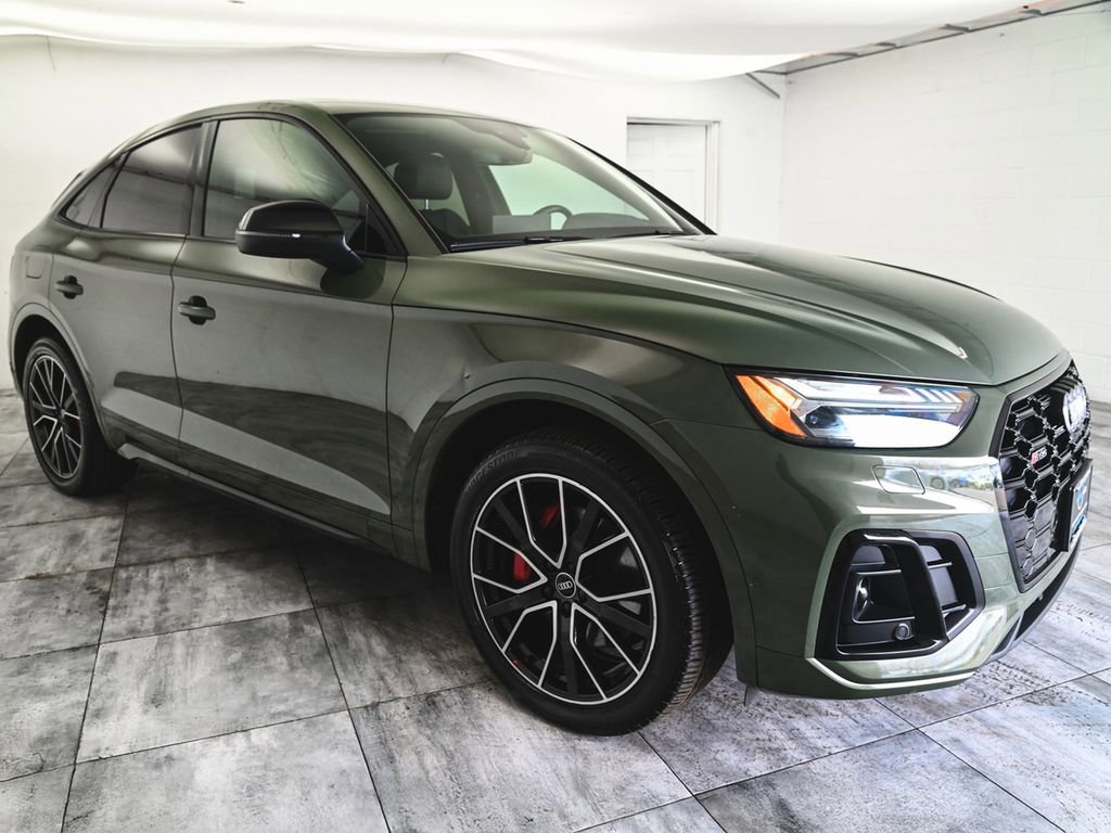 Used 2023 Audi SQ5 Prestige w/ Prestige Package image 3