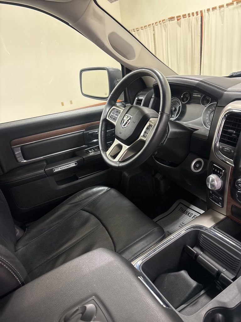 Used 2018 RAM 1500 Laramie w/ Convenience Group AWD/4WD image 25
