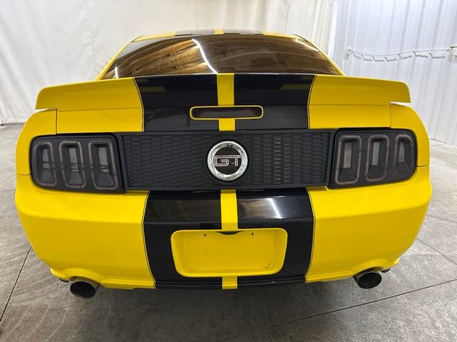 Used 2006 Ford Mustang GT RWD image 7