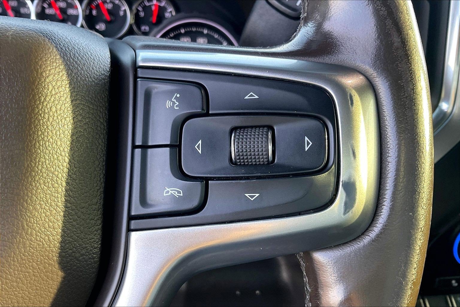 Used 2020 Chevrolet Silverado 2500 LT w/ Texas Edition image 21