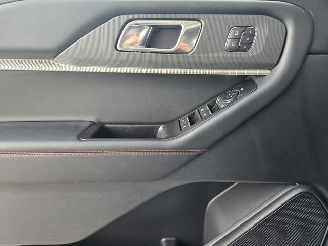 New 2026 Ford Explorer ST-Line w/ ST-Line Street Pack image 17