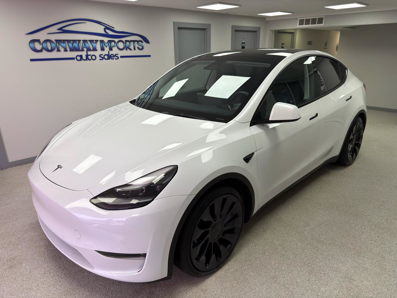 Used 2022 Tesla Model Y Performance AWD/4WD image 2