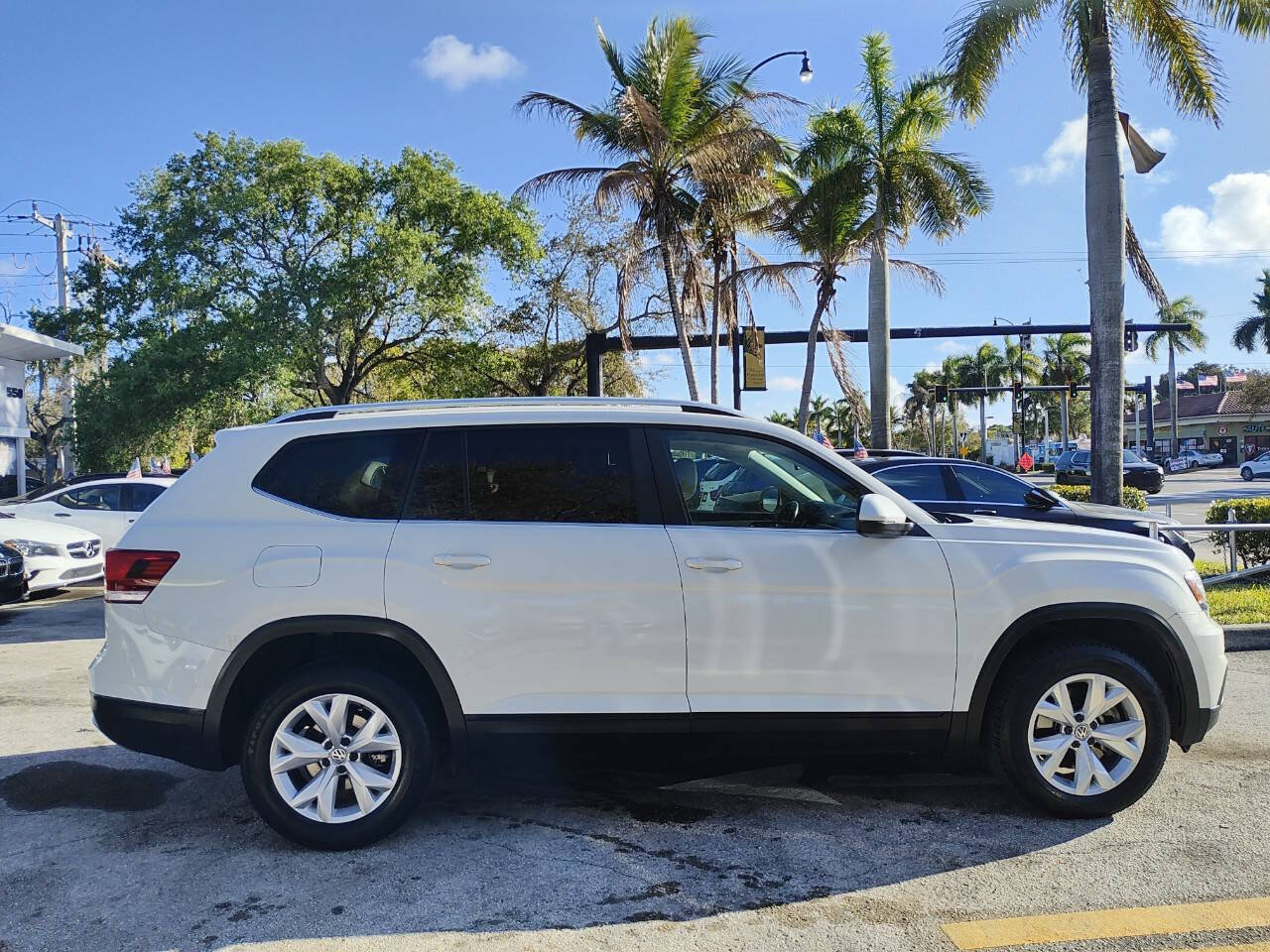 Used 2018 Volkswagen Atlas SE FWD image 10