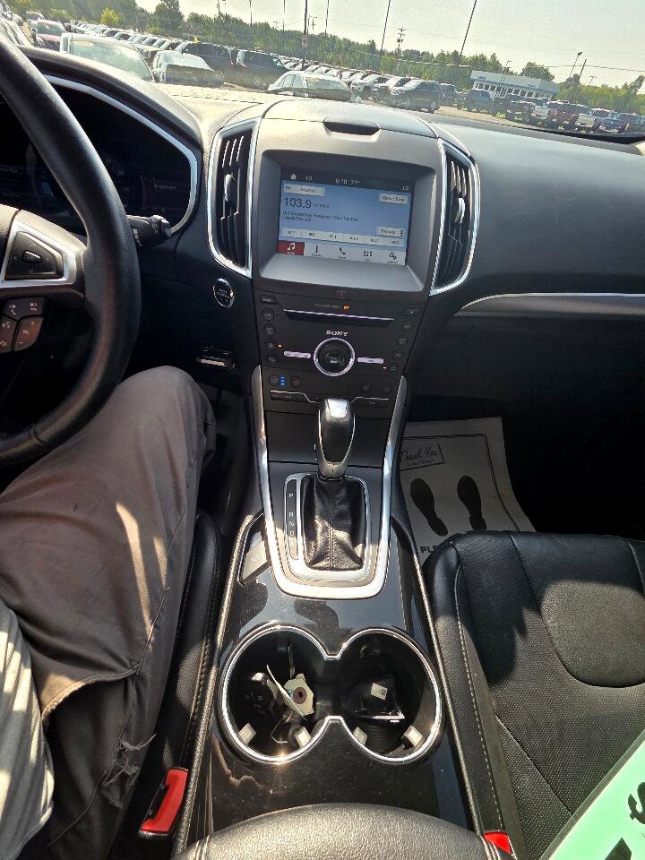 Used 2016 Ford Edge Titanium w/ Equipment Group 301A image 24