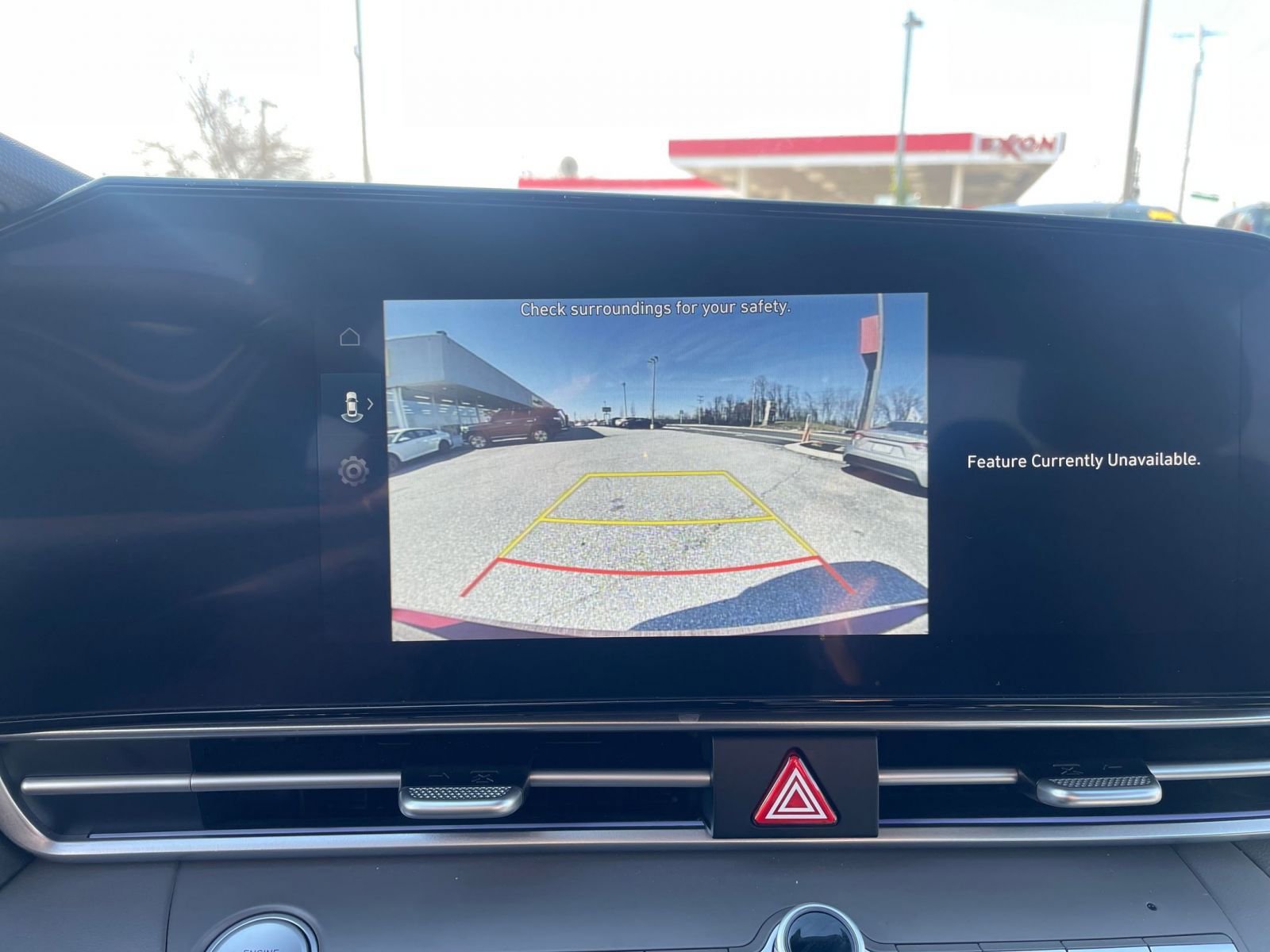 Used 2025 Hyundai Elantra SEL image 24