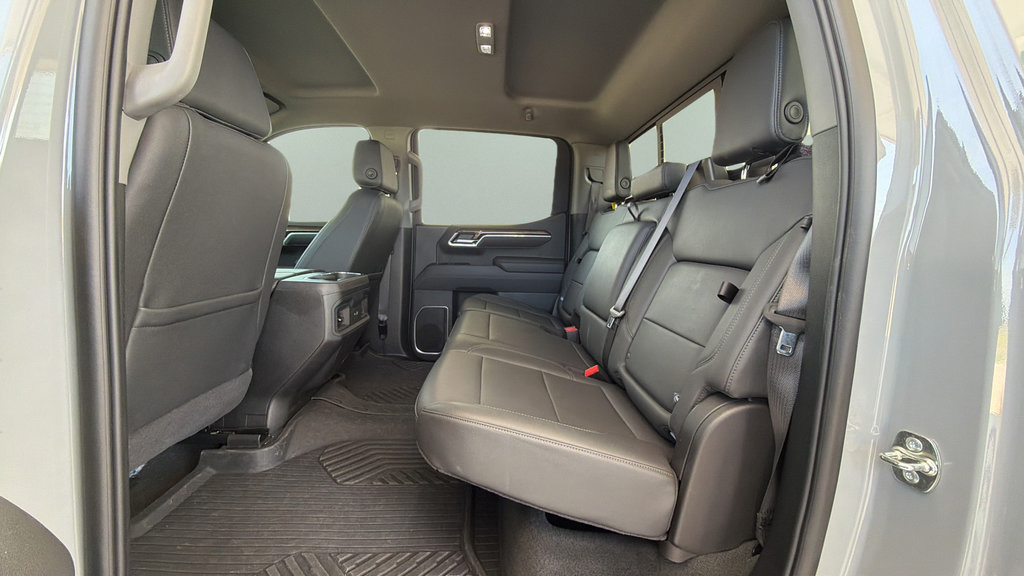 Used 2025 Chevrolet Silverado 1500 RST AWD/4WD image 13