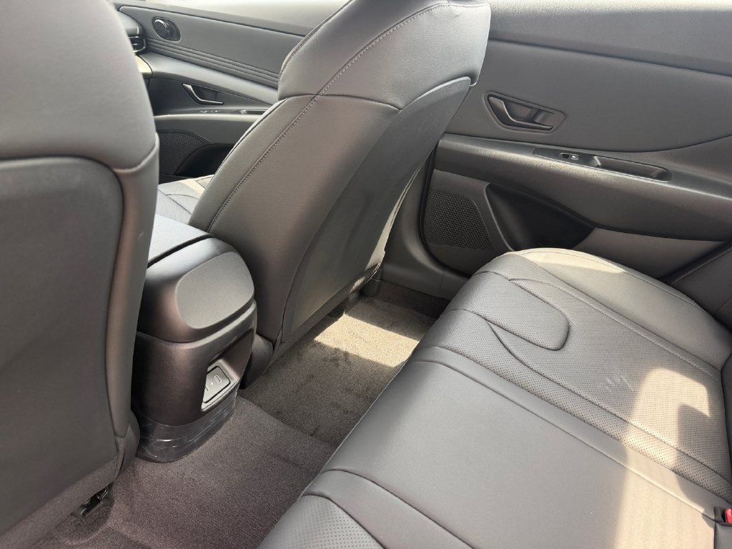 New 2026 Hyundai Elantra SEL Sport FWD image 7