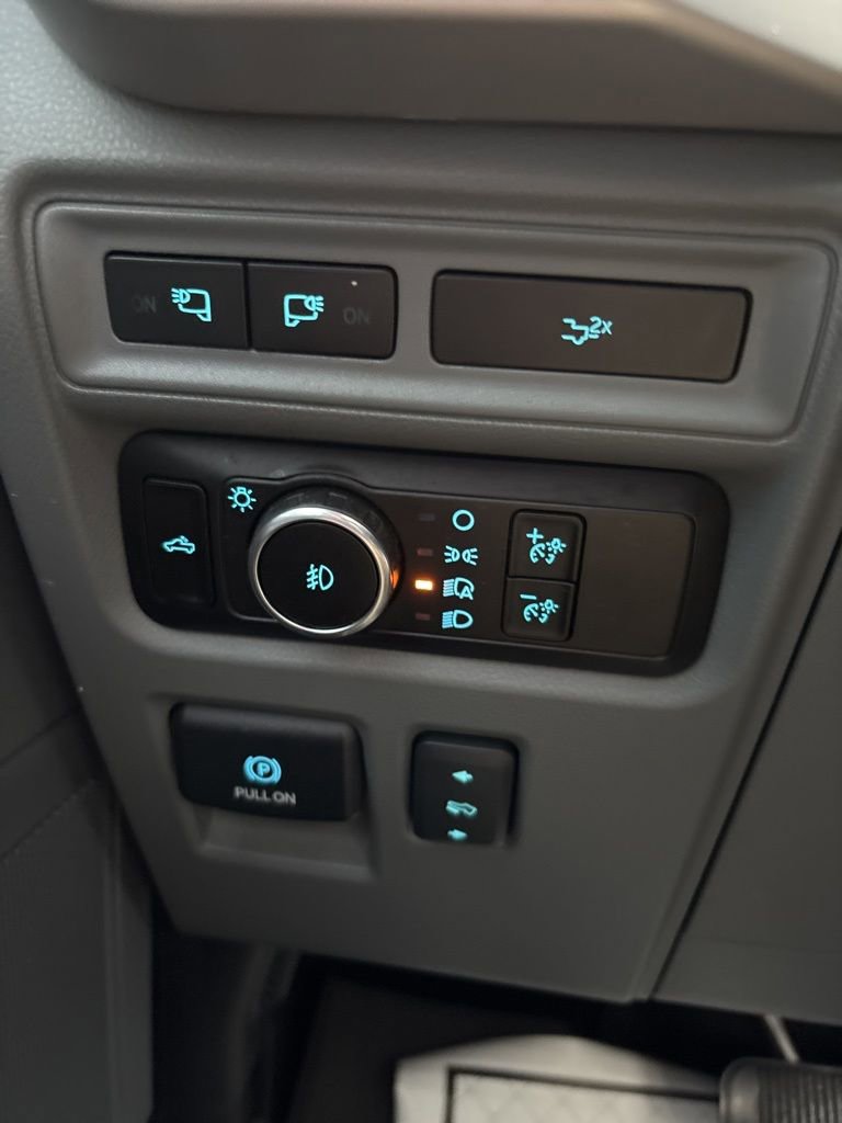 Used 2023 Ford F150 XLT w/ Equipment Group 302A High image 17