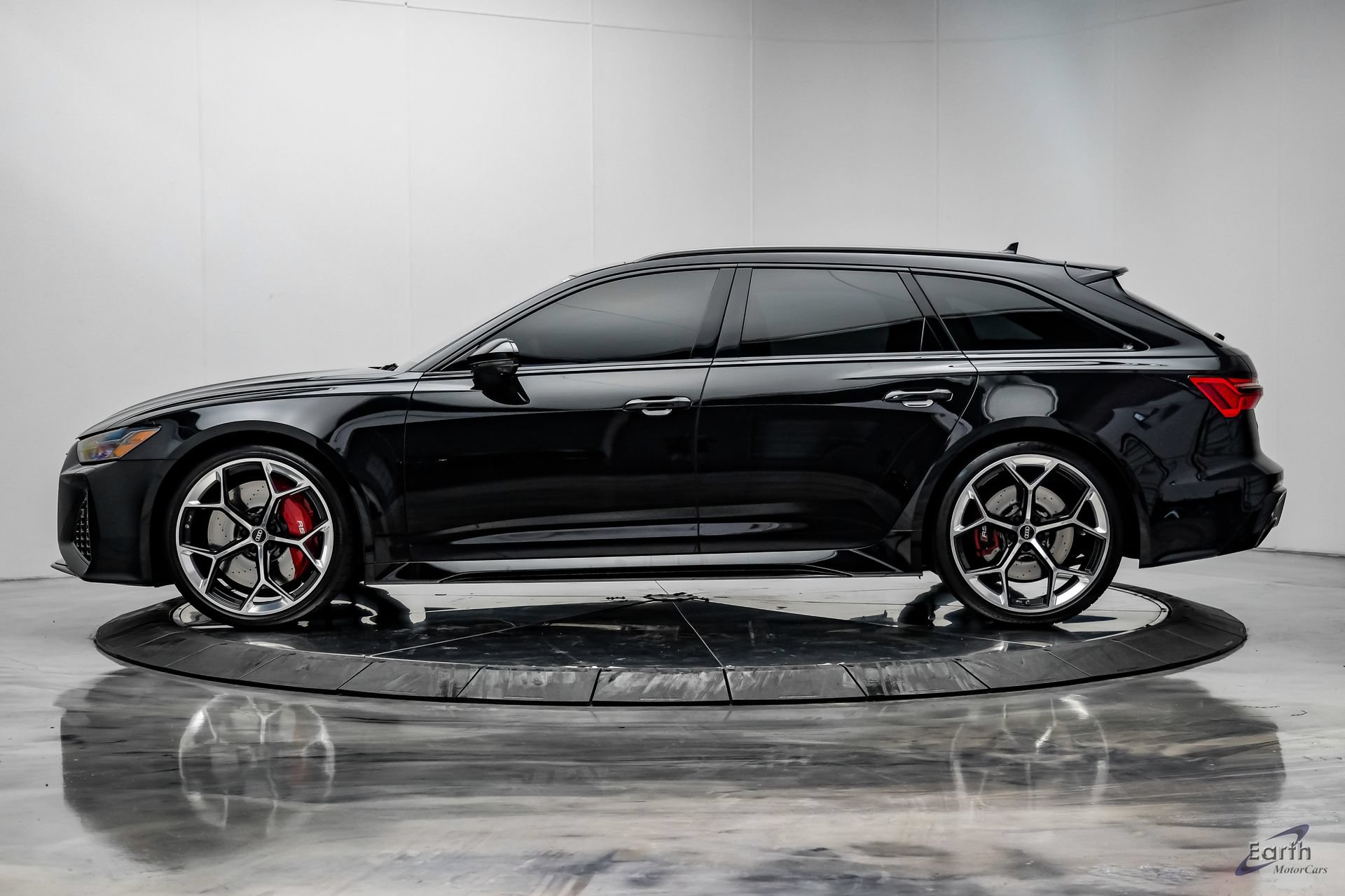 Used 2024 Audi RS 6 performance AWD/4WD image 7
